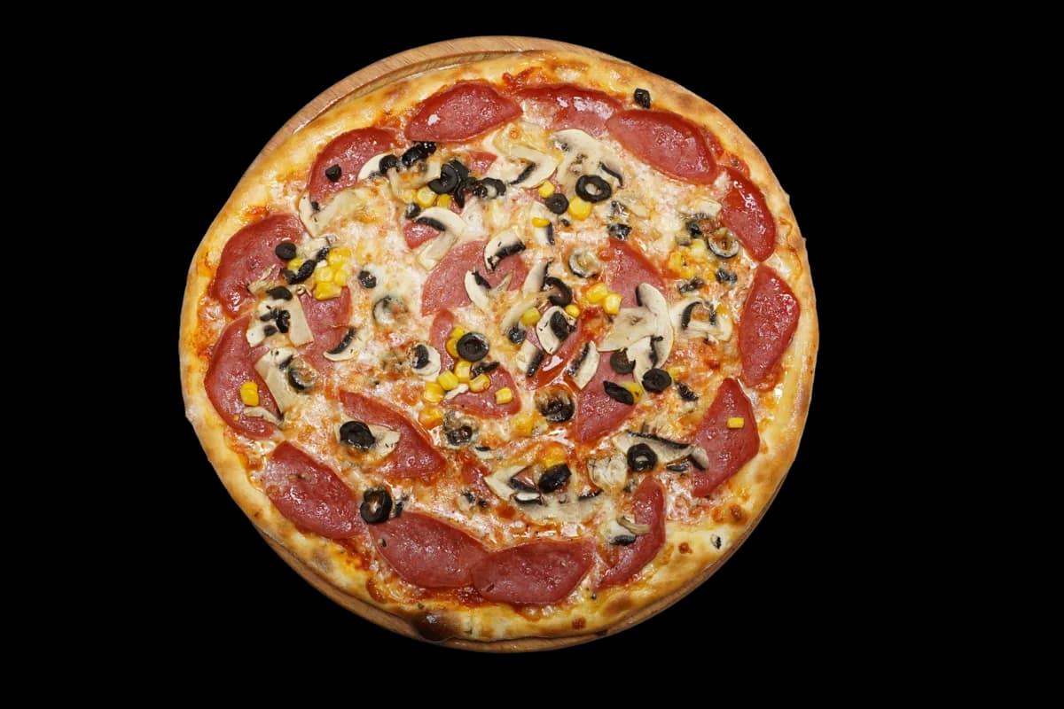 Salame Funghi pizza