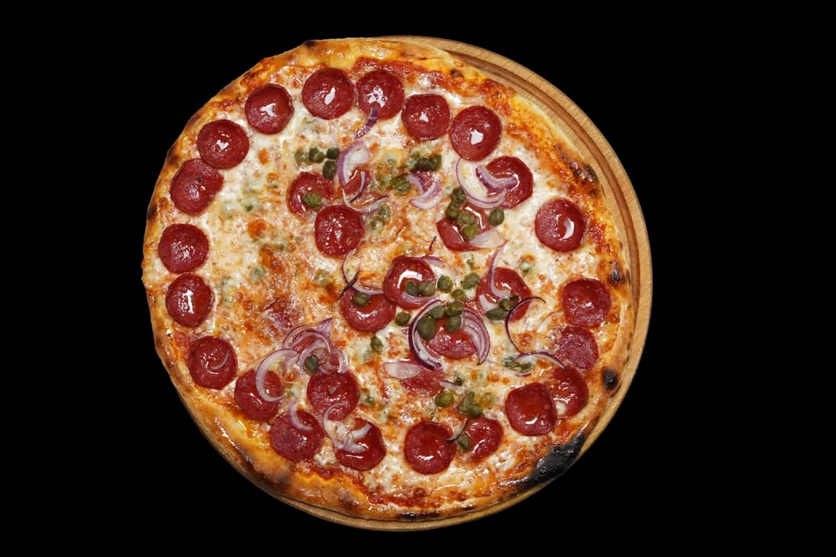 Pepperoni Kapari pizza